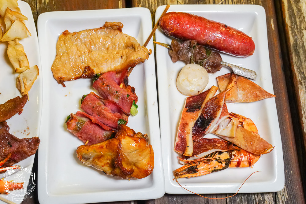 台中[星月大地景觀咖啡廳]無敵浪漫的星海夜景超療癒!暖胃又暖心的溫泉烏骨雞鍋+超夢幻蜜糖吐司!炸物爆好吃!