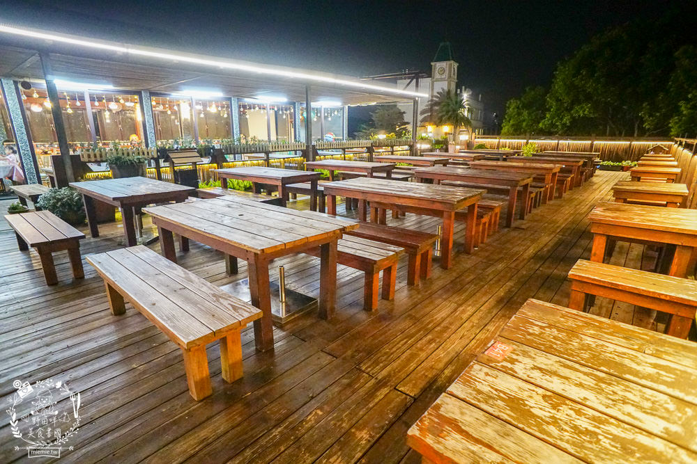 台中[星月大地景觀咖啡廳]無敵浪漫的星海夜景超療癒!暖胃又暖心的溫泉烏骨雞鍋+超夢幻蜜糖吐司!炸物爆好吃!