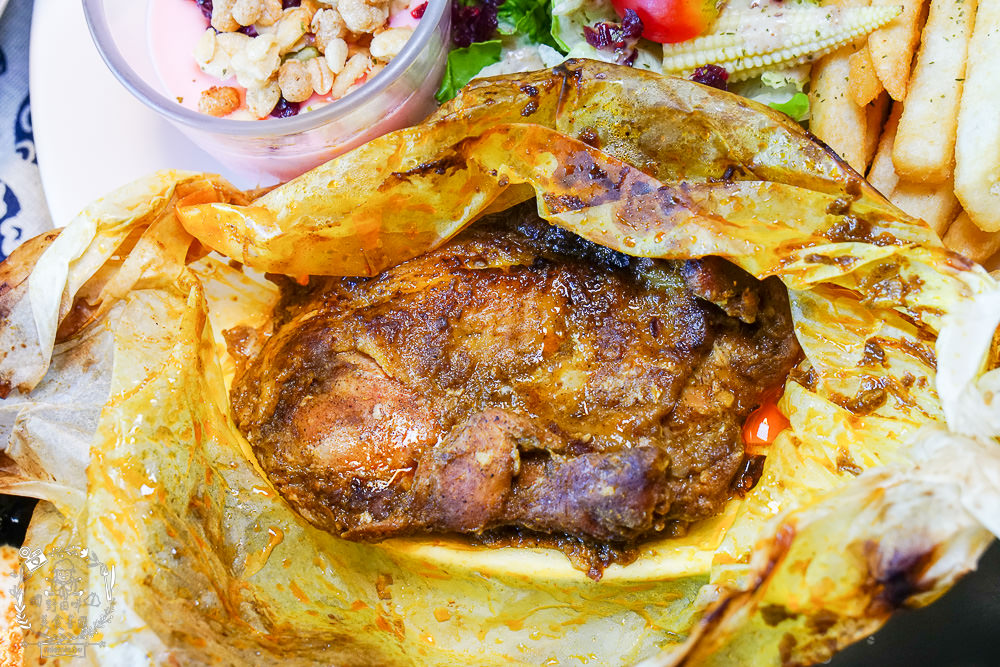 台中早午餐[春三朝午]逢甲夜市附近的超人氣早午餐!網美系的別緻工業風裝潢超好拍照der!