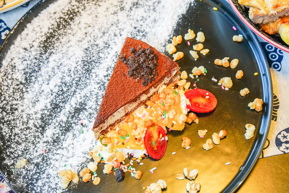 台中早午餐[春三朝午]逢甲夜市附近的超人氣早午餐!網美系的別緻工業風裝潢超好拍照der!