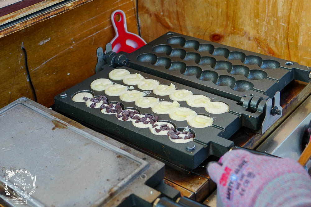 高雄[是非雞蛋燒]萌萌噠小雞串串雞蛋糕超好拍!假日可能排隊等上30分鐘?