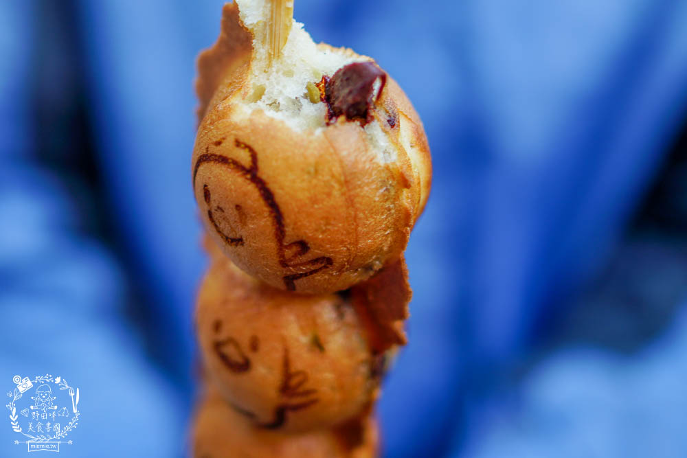 高雄[是非雞蛋燒]萌萌噠小雞串串雞蛋糕超好拍!假日可能排隊等上30分鐘?