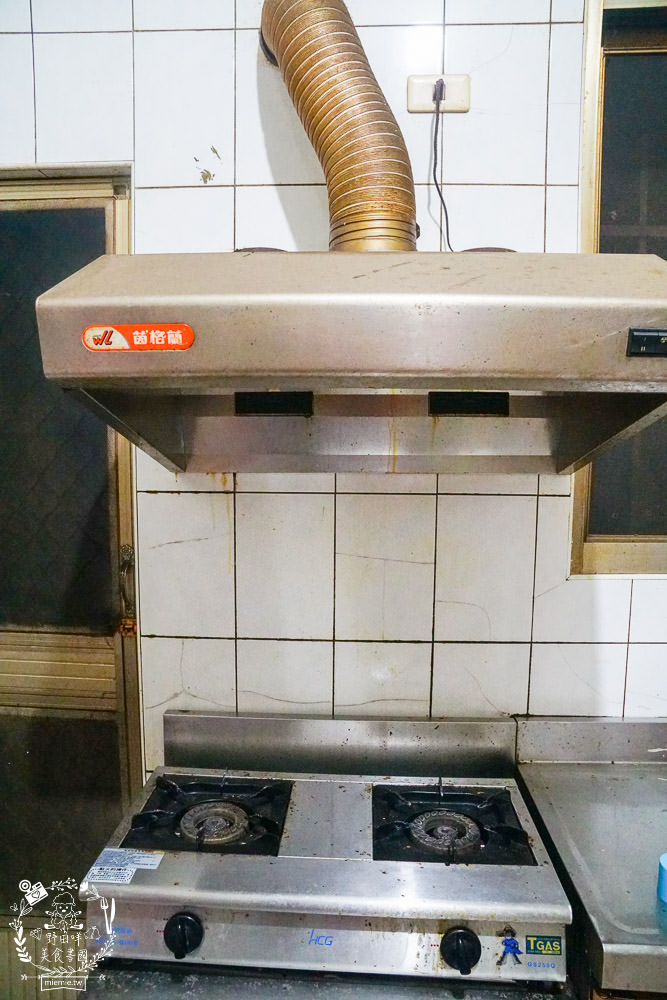 高雄排油煙機推薦[晶工牌JR-823強力牌油煙機]吸力爆強的排油煙機!25米牌風量馬達轉式2400rpm~3200rpm