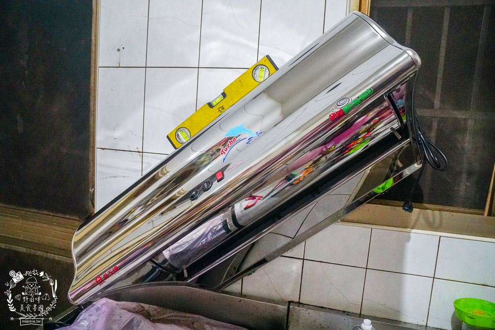 高雄排油煙機推薦[晶工牌JR-823強力牌油煙機]吸力爆強的排油煙機!25米牌風量馬達轉式2400rpm~3200rpm