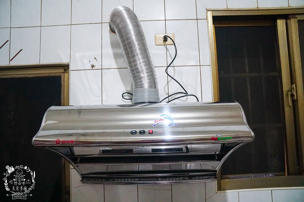 高雄排油煙機推薦[晶工牌JR-823強力牌油煙機]吸力爆強的排油煙機!25米牌風量馬達轉式2400rpm~3200rpm