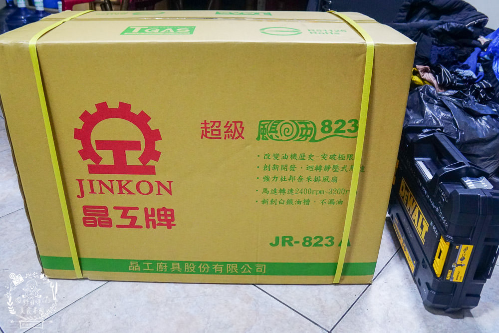 高雄排油煙機推薦[晶工牌JR-823強力牌油煙機]吸力爆強的排油煙機!25米牌風量馬達轉式2400rpm~3200rpm
