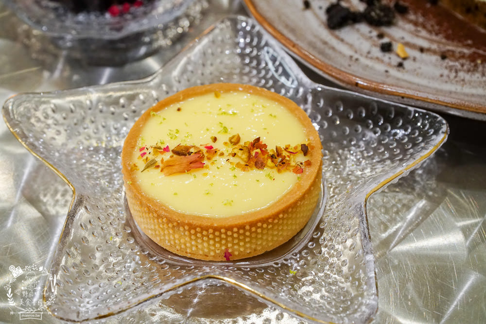 木木彡 mumushan dessert|嘉義超夢幻的韓系甜點咖啡廳!浪漫唯美的純白裝潢網美們超愛! - 第25張圖 木木彡 mumushan dessert|嘉義超夢幻的韓系甜點咖啡廳!浪漫唯美的純白裝潢網美們超愛!