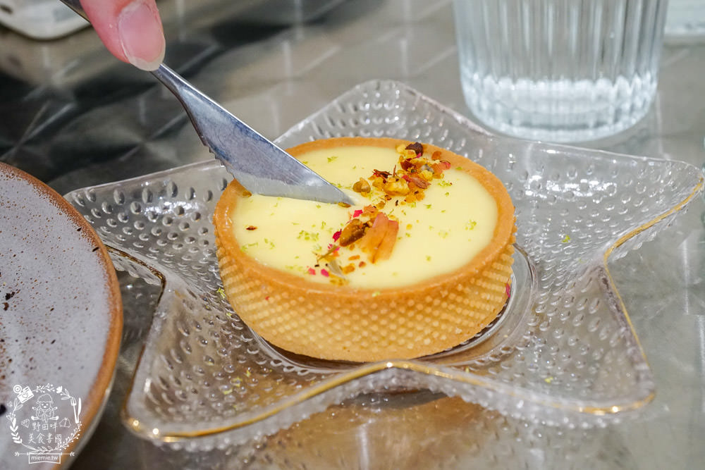 木木彡 mumushan dessert|嘉義超夢幻的韓系甜點咖啡廳!浪漫唯美的純白裝潢網美們超愛! - 第26張圖 木木彡 mumushan dessert|嘉義超夢幻的韓系甜點咖啡廳!浪漫唯美的純白裝潢網美們超愛!