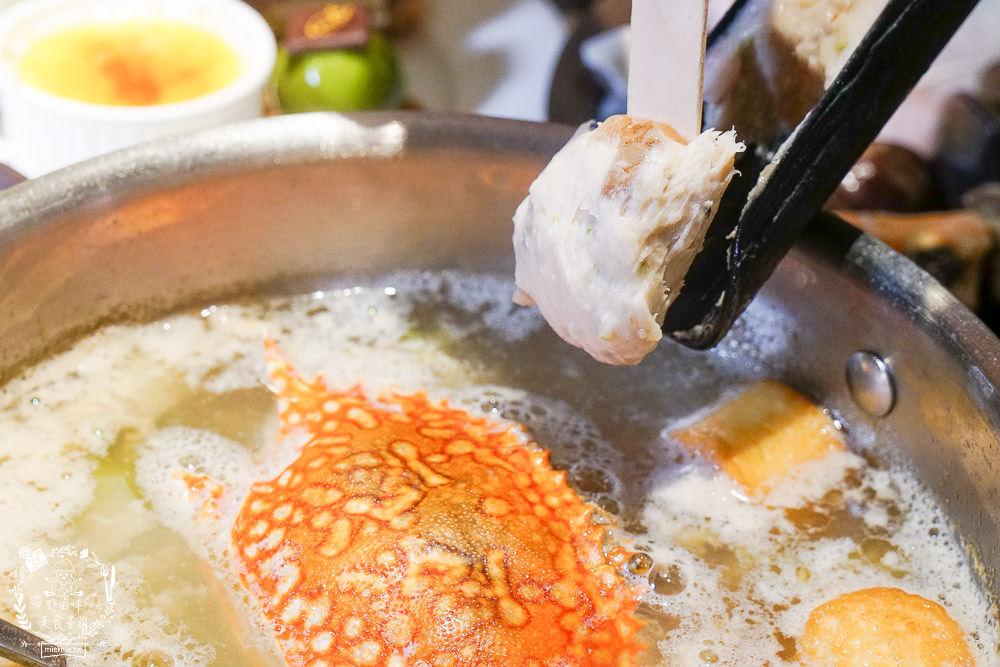 高雄麗尊酒店[木櫃工廠創意鍋物]超澎湃破百種食材只要588火鍋吃到飽,還不分平假日?居然有螃蟹?