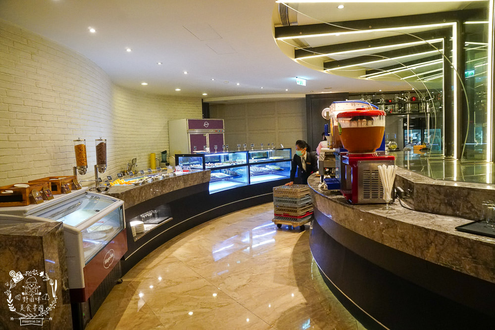 高雄麗尊酒店[木櫃工廠創意鍋物]超澎湃破百種食材只要588火鍋吃到飽,還不分平假日?居然有螃蟹?