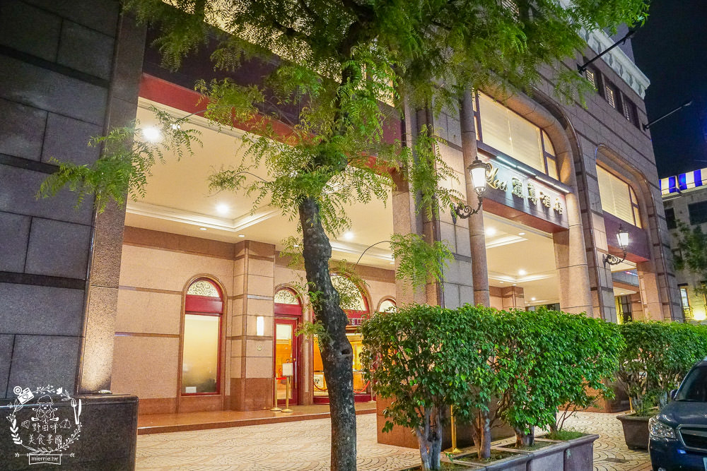 高雄麗尊酒店[木櫃工廠創意鍋物]超澎湃破百種食材只要588火鍋吃到飽,還不分平假日?居然有螃蟹?