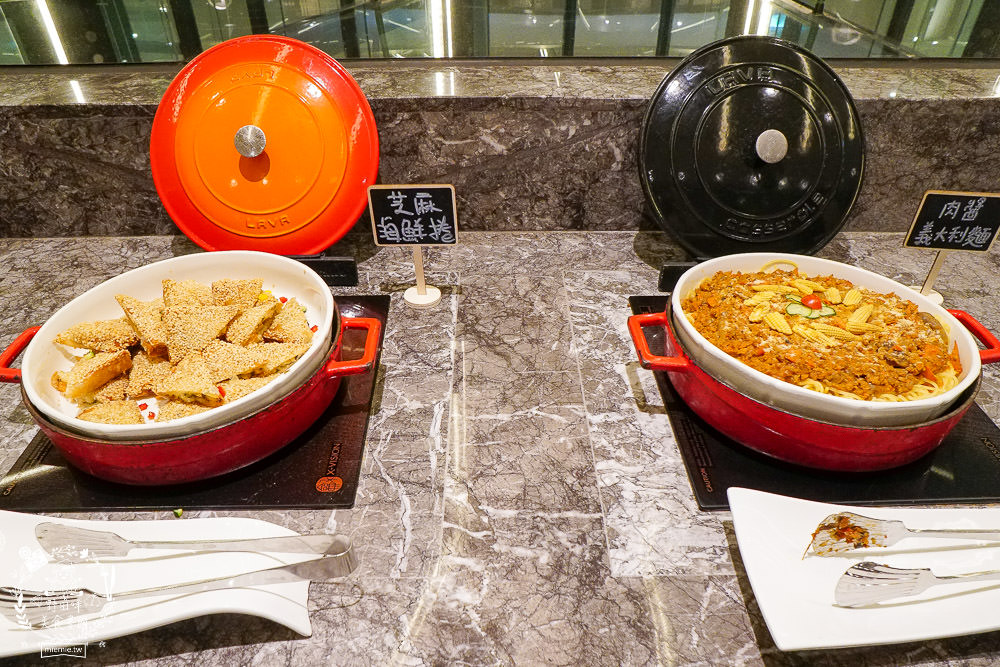 高雄麗尊酒店[木櫃工廠創意鍋物]超澎湃破百種食材只要588火鍋吃到飽,還不分平假日?居然有螃蟹?
