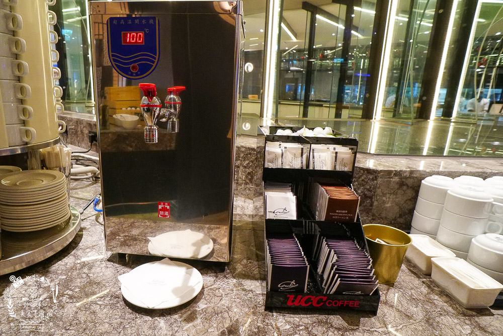 高雄麗尊酒店[木櫃工廠創意鍋物]超澎湃破百種食材只要588火鍋吃到飽,還不分平假日?居然有螃蟹?