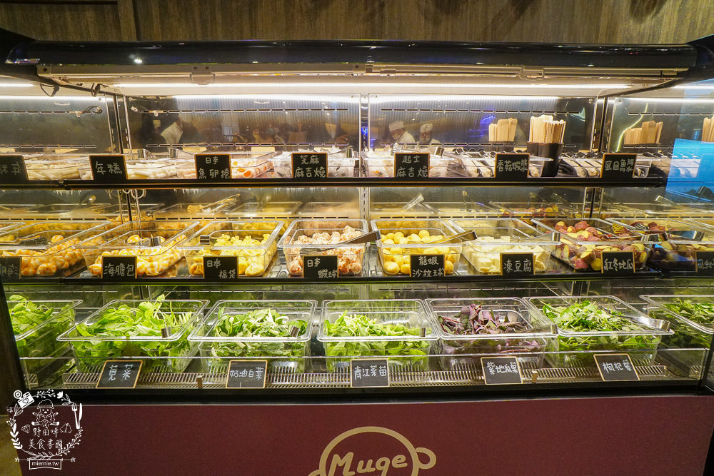 高雄麗尊酒店[木櫃工廠創意鍋物]超澎湃破百種食材只要588火鍋吃到飽,還不分平假日?居然有螃蟹?