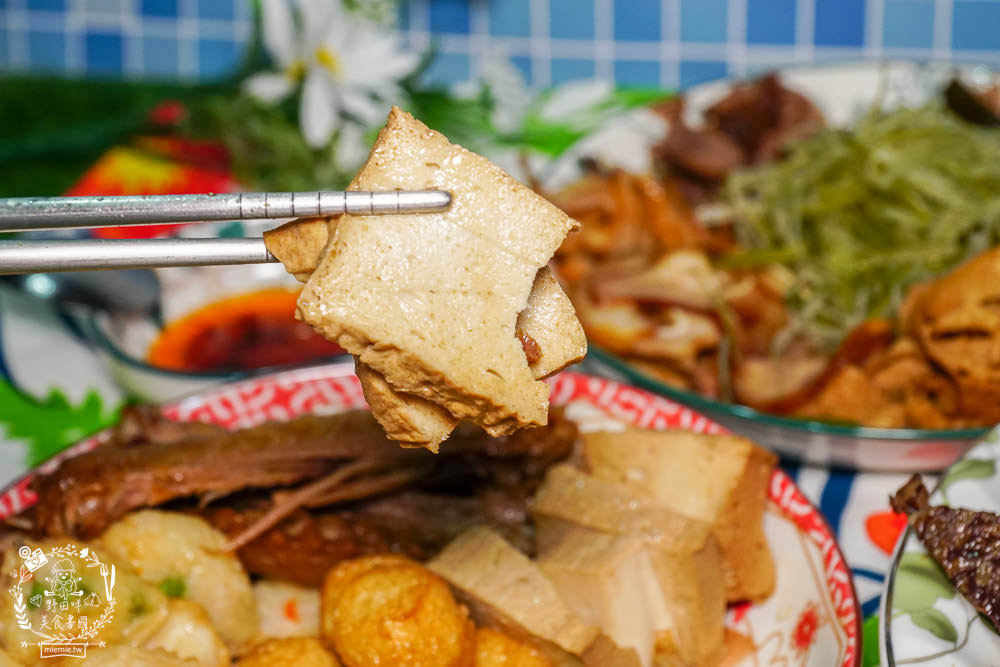 李媽媽的櫥窗滷味|從仁武一路紅到楠梓冰鎮滷味來到高雄市區啦!常常提早完售建議早點購買! - 第25張圖 李媽媽的櫥窗滷味|從仁武一路紅到楠梓冰鎮滷味來到高雄市區啦!常常提早完售建議早點購買!