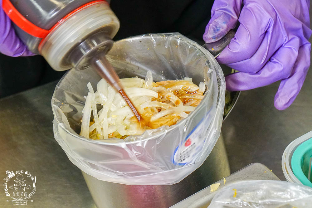 高雄[李媽媽の櫥窗滷味]常常提早完售的超人氣冰鎮滷味!從仁武一路紅到楠梓的滷味!