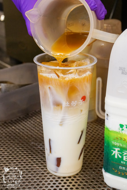 杜芳子古味茶鋪(鳳山店)超好拍的復古茶飲店鳳山也喝的到囉!A級牧場禾香鮮乳香醇濃厚超好喝! - 第23張圖 杜芳子古味茶鋪(鳳山店)超好拍的復古茶飲店鳳山也喝的到囉!A級牧場禾香鮮乳香醇濃厚超好喝!