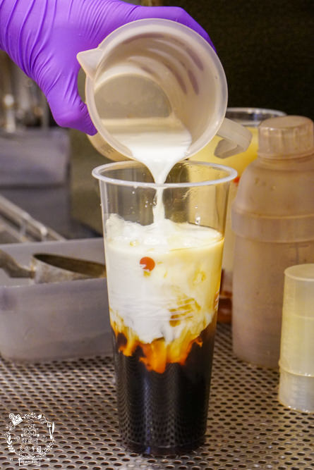 杜芳子古味茶鋪(鳳山店)超好拍的復古茶飲店鳳山也喝的到囉!A級牧場禾香鮮乳香醇濃厚超好喝! - 第18張圖 杜芳子古味茶鋪(鳳山店)超好拍的復古茶飲店鳳山也喝的到囉!A級牧場禾香鮮乳香醇濃厚超好喝!