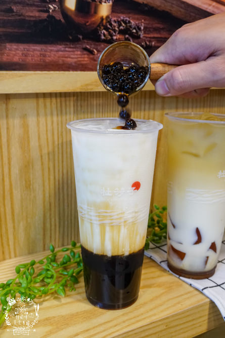 杜芳子古味茶鋪(鳳山店)超好拍的復古茶飲店鳳山也喝的到囉!A級牧場禾香鮮乳香醇濃厚超好喝! - 第16張圖 杜芳子古味茶鋪(鳳山店)超好拍的復古茶飲店鳳山也喝的到囉!A級牧場禾香鮮乳香醇濃厚超好喝!