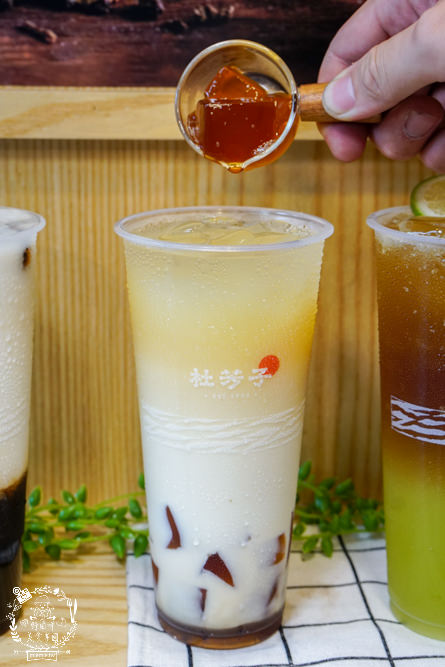 杜芳子古味茶鋪(鳳山店)超好拍的復古茶飲店鳳山也喝的到囉!A級牧場禾香鮮乳香醇濃厚超好喝! - 第19張圖 杜芳子古味茶鋪(鳳山店)超好拍的復古茶飲店鳳山也喝的到囉!A級牧場禾香鮮乳香醇濃厚超好喝!