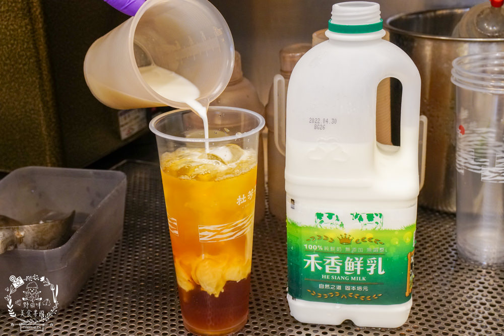 杜芳子古味茶鋪(鳳山店)超好拍的復古茶飲店鳳山也喝的到囉!A級牧場禾香鮮乳香醇濃厚超好喝! - 第9張圖 杜芳子古味茶鋪(鳳山店)超好拍的復古茶飲店鳳山也喝的到囉!A級牧場禾香鮮乳香醇濃厚超好喝!