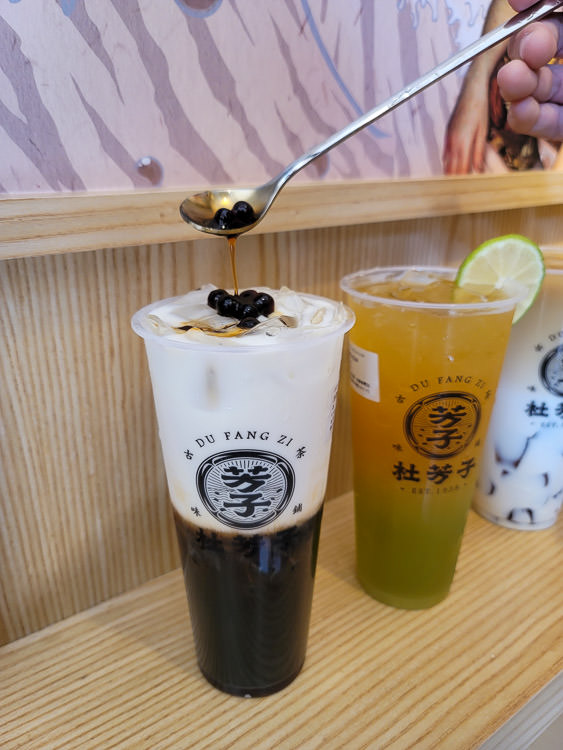 杜芳子古味茶鋪!南部首間進駐高雄瑞豐商圈!復古茶飲店好拍好喝推薦~