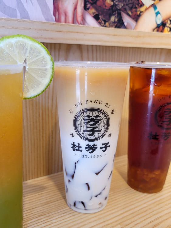 杜芳子古味茶鋪!南部首間進駐高雄瑞豐商圈!復古茶飲店好拍好喝推薦~