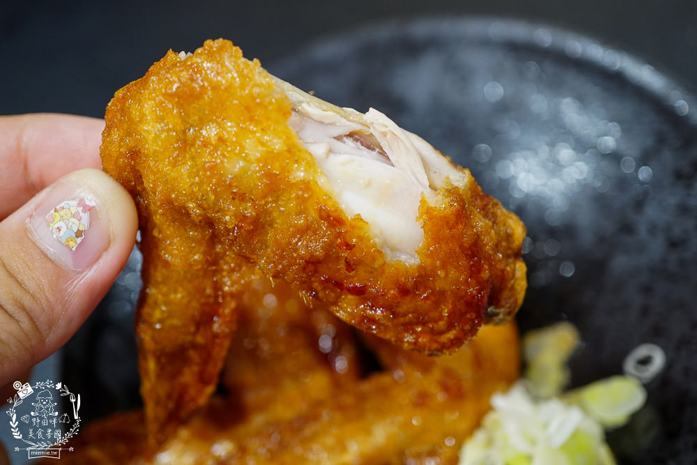 高雄巨蛋拉麵[東京油組総本店]南部首間日本人氣油拌麵!漢神新開幕人氣拉麵~