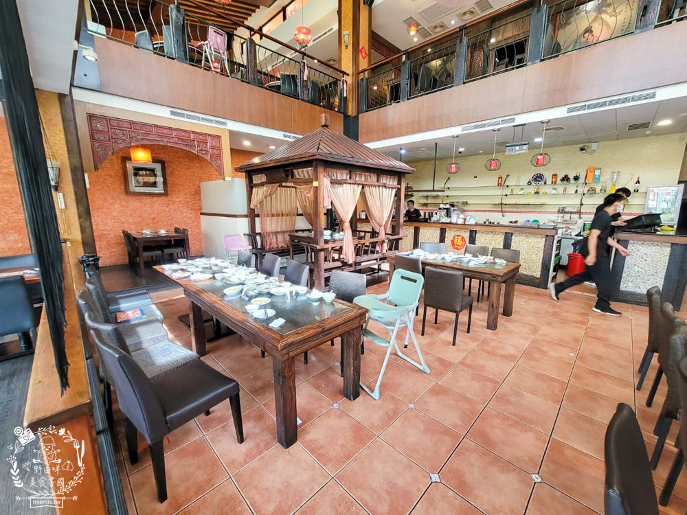 東坡醉月餐館|高雄598元有高達80種選項的中式料理吃到飽!古香古色的裝潢環境用餐氛圍好清幽!