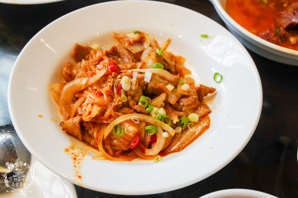 東坡醉月餐館|高雄598元有高達80種選項的中式料理吃到飽!古香古色的裝潢環境用餐氛圍好清幽!