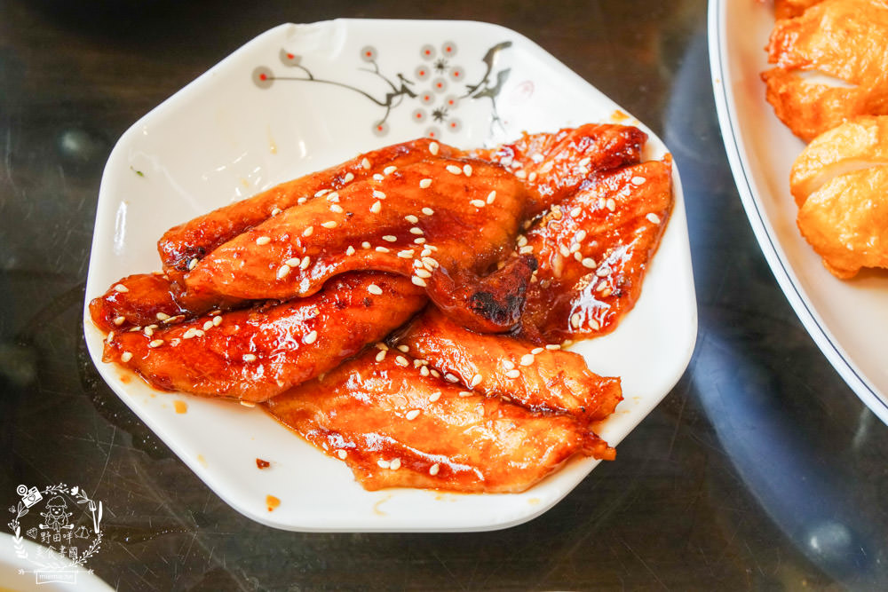 東坡醉月餐館|高雄598元有高達80種選項的中式料理吃到飽!古香古色的裝潢環境用餐氛圍好清幽!