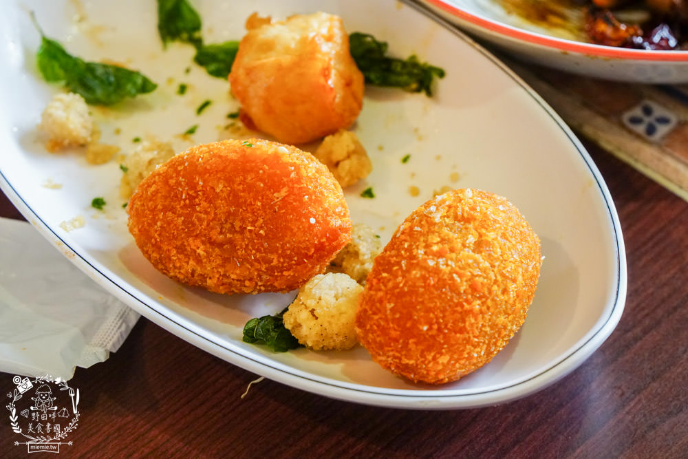 東坡醉月餐館|高雄598元有高達80種選項的中式料理吃到飽!古香古色的裝潢環境用餐氛圍好清幽!