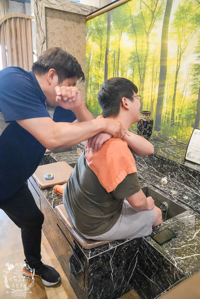 松足霖足體養生館文山館|鳳山超大間又舒適的腳底按摩!還有全身指壓油壓的按摩選擇!