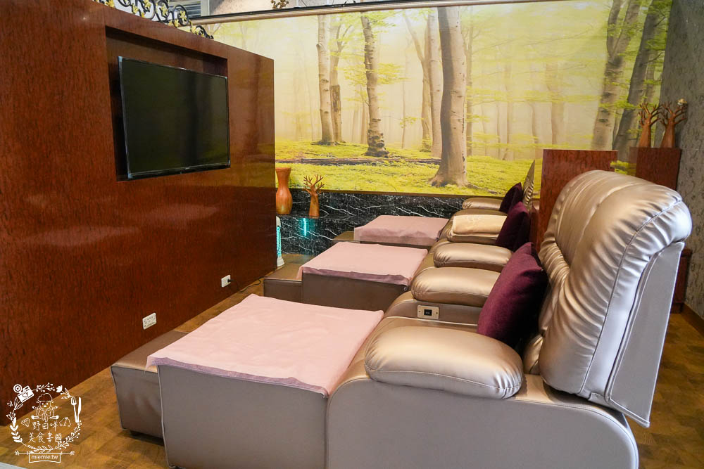松足霖足體養生館文山館|鳳山超大間又舒適的腳底按摩!還有全身指壓油壓的按摩選擇!