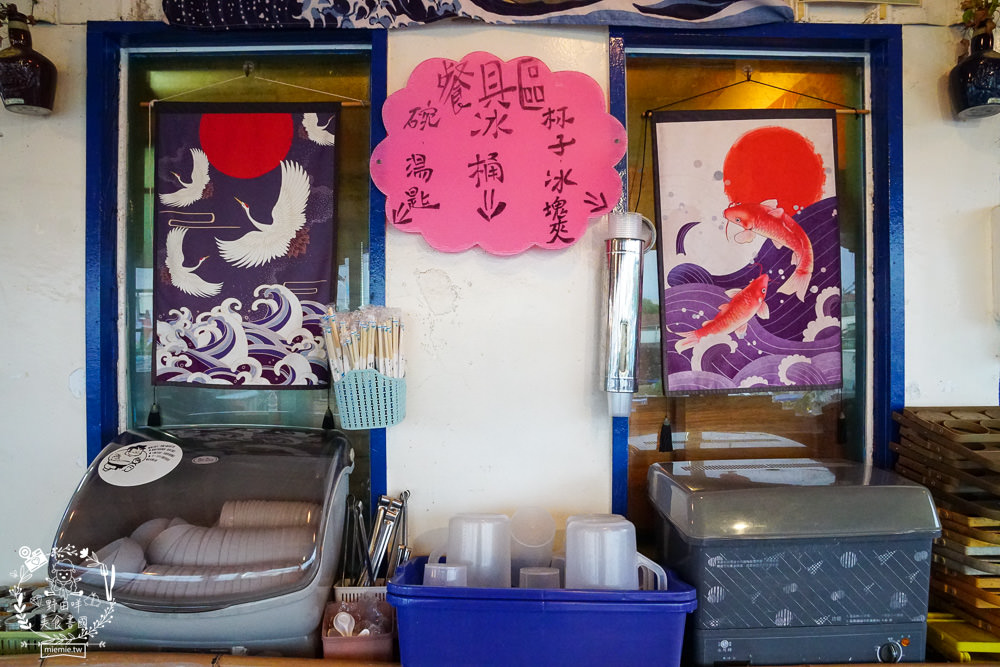 枋寮美食推薦[龍炭烤熱炒火鍋]枋寮欣賞港邊船隻與夕陽餘暉的景觀餐廳!午仔魚一夜干人氣必點!