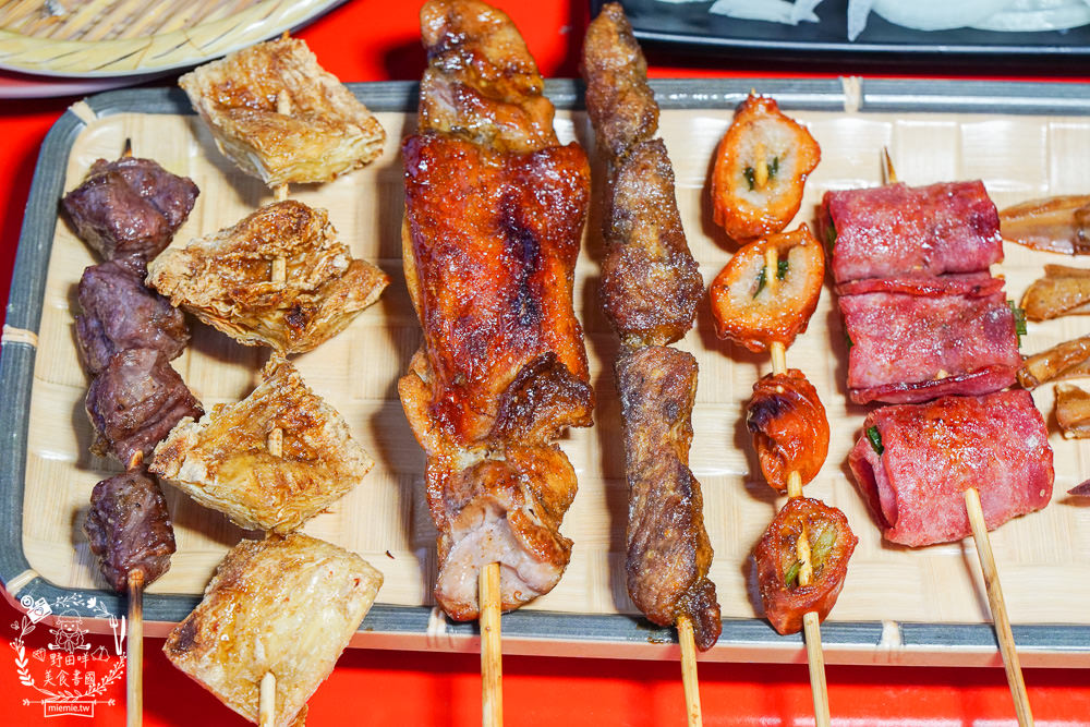 枋寮美食推薦[龍炭烤熱炒火鍋]枋寮欣賞港邊船隻與夕陽餘暉的景觀餐廳!午仔魚一夜干人氣必點!