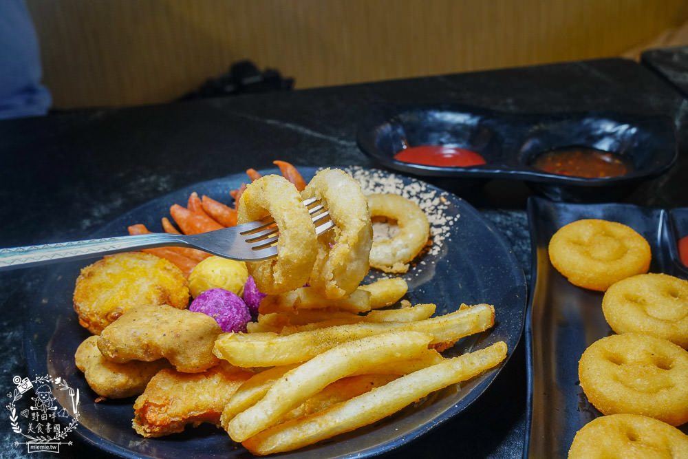 520親子簡餐&御私藏-枋寮店|枋寮簡餐火鍋親子餐廳推薦！夢幻飲品超好拍！！！