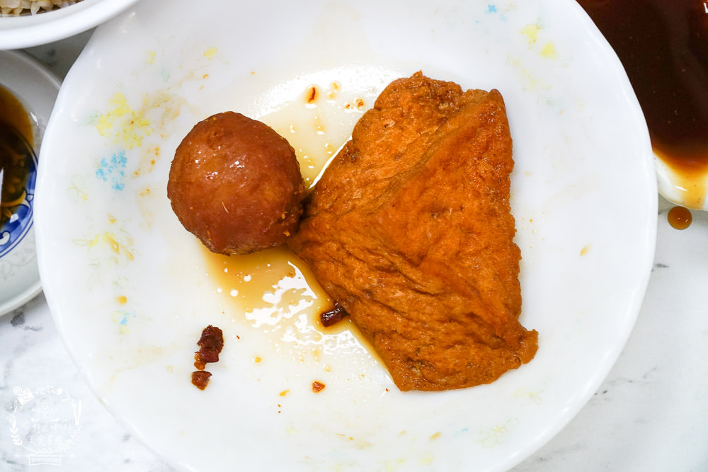 高雄[林天生肉燥飯]鳳山在地人推薦的老字號銷魂豬腦湯!中華夜市美食推薦!