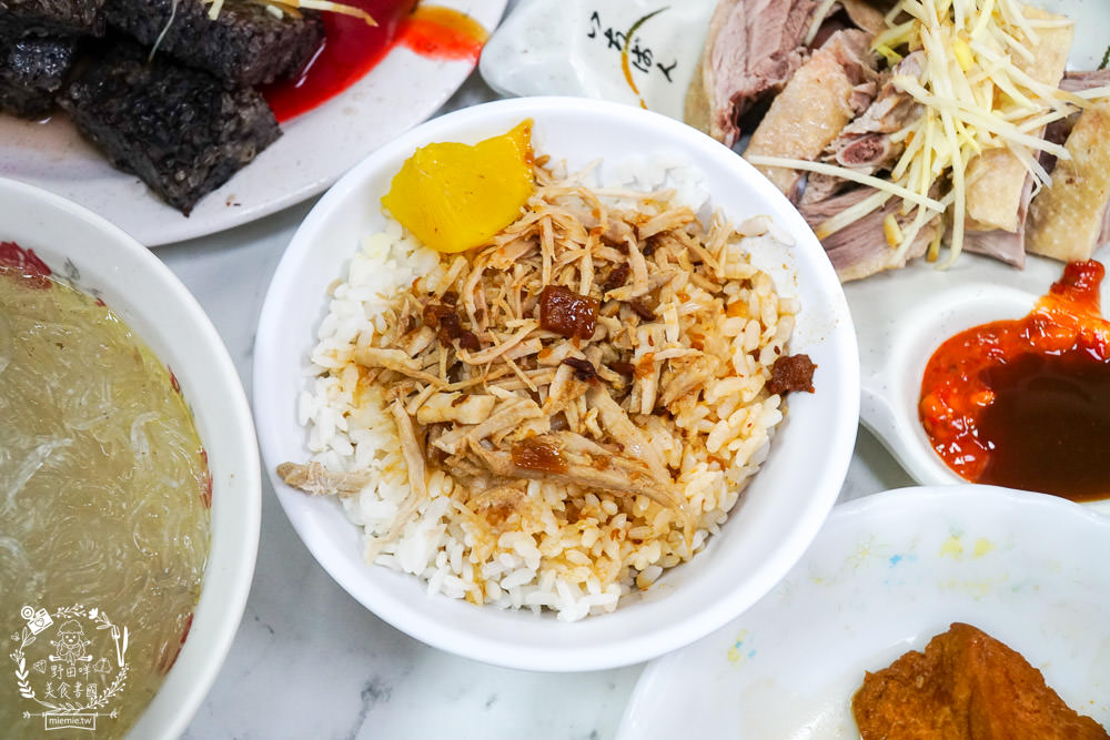 高雄[林天生肉燥飯]鳳山在地人推薦的老字號銷魂豬腦湯!中華夜市美食推薦!