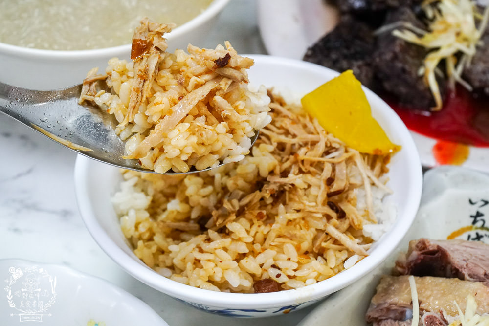 高雄[林天生肉燥飯]鳳山在地人推薦的老字號銷魂豬腦湯!中華夜市美食推薦!