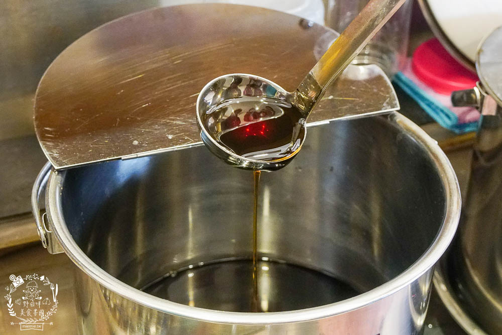 高雄[林紅茶專賣店建工店]純天然香水鮮奶茶可以喝出漸層口味?高CP值的超搞剛手炒糖喝起來很安心!