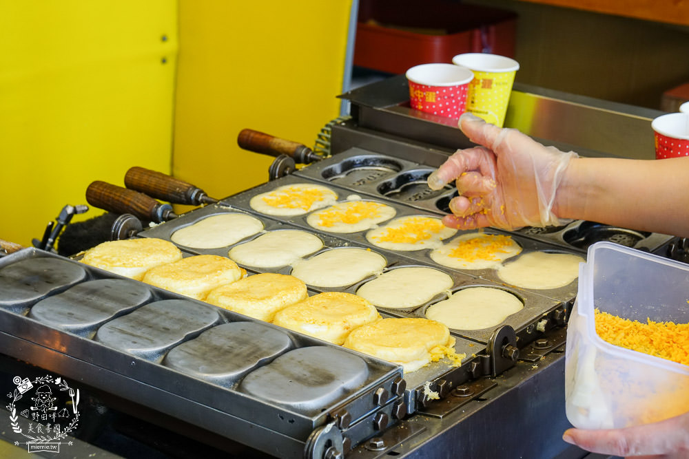 高雄梨大蛋中蛋!旗山老街超人氣必吃美食!香濃的雙重起司+紅麴酵素飼養雞蛋超銷魂!