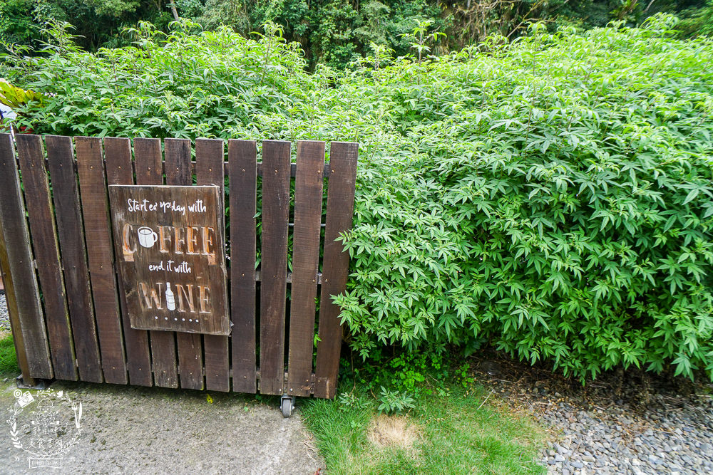 嘉義[森活琚咖啡]阿里山公路的清幽景觀咖啡廳!綠意盎然的山巒景色美不勝收!
