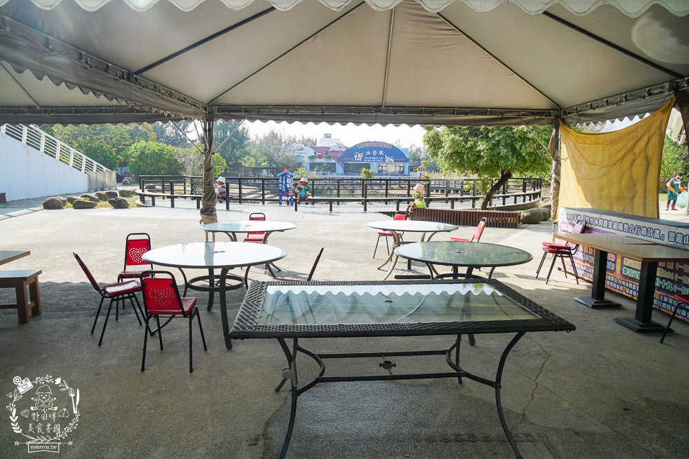 雲林口湖遊客中心|超豐盛合菜+甘苦人午餐/綠意盎然的優美景點/免費租借腳踏車