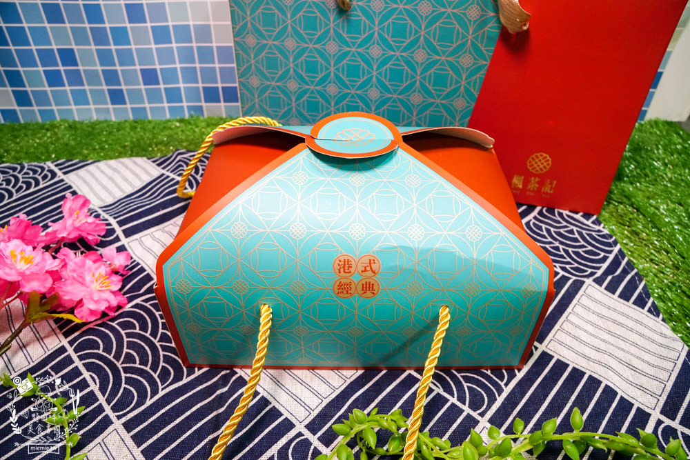 2023月餅推薦[楓茶記月餅]每年秒殺的港式手工菠蘿蛋黃酥+超爆漿的流心奶黃月餅!