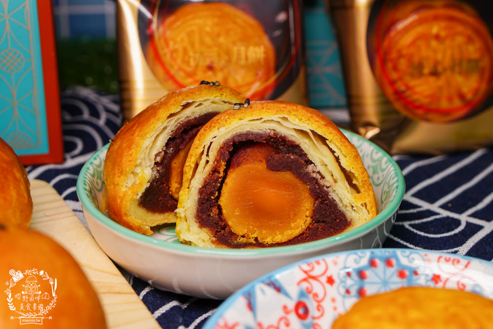 2023月餅推薦[楓茶記月餅]每年秒殺的港式手工菠蘿蛋黃酥+超爆漿的流心奶黃月餅!