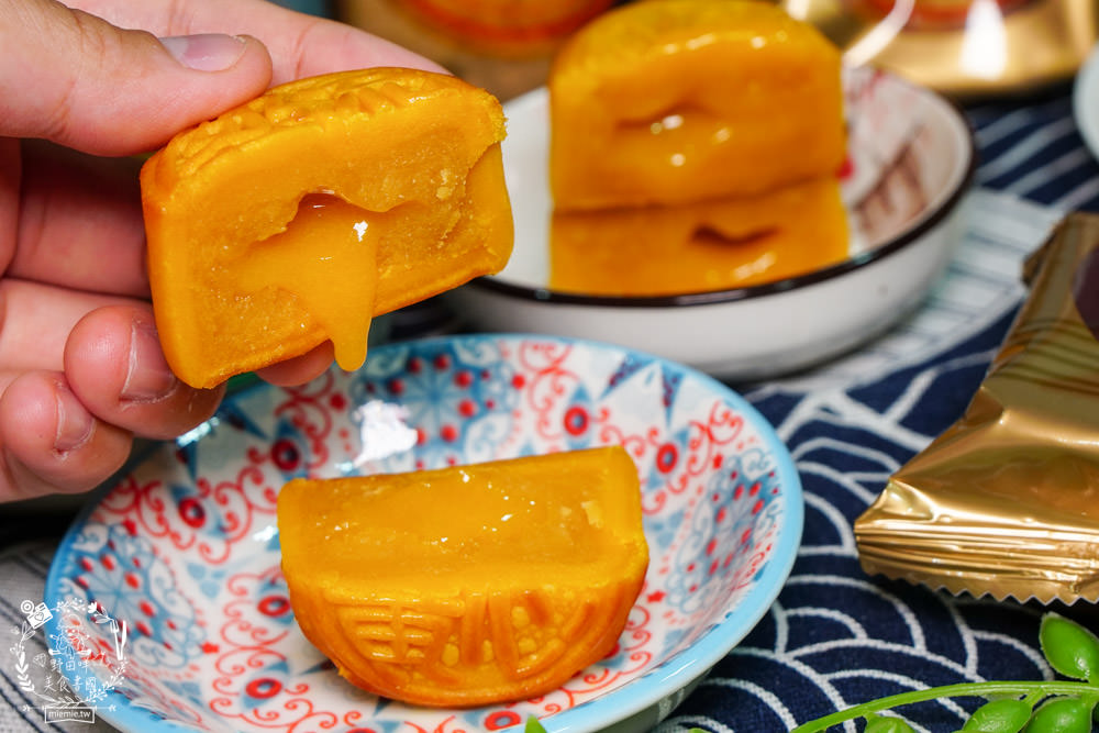 2023月餅推薦[楓茶記月餅]每年秒殺的港式手工菠蘿蛋黃酥+超爆漿的流心奶黃月餅!