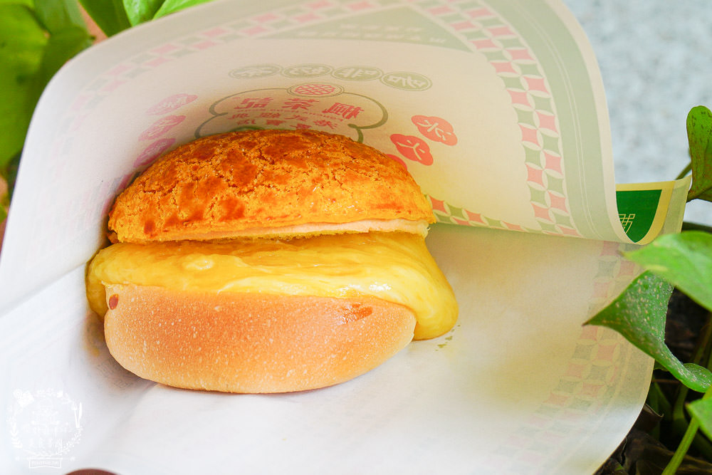 高雄[楓茶記總店冰火菠蘿油]台灣超人氣冰火菠蘿油!邪惡香濃牽絲芝心還不吃爆?