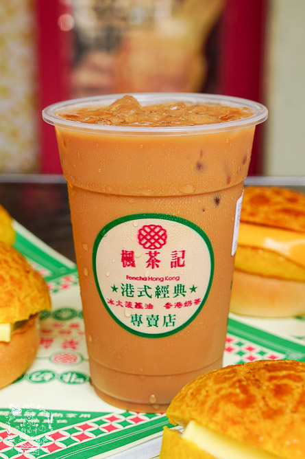 高雄[楓茶記總店冰火菠蘿油]台灣超人氣冰火菠蘿油!邪惡香濃牽絲芝心還不吃爆?