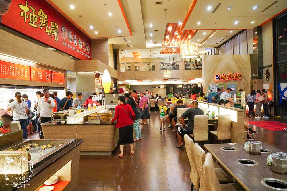 高雄文山特區[極鮮火鍋吃到飽]每逢假日一定排隊!極致豐富的聚餐選擇!